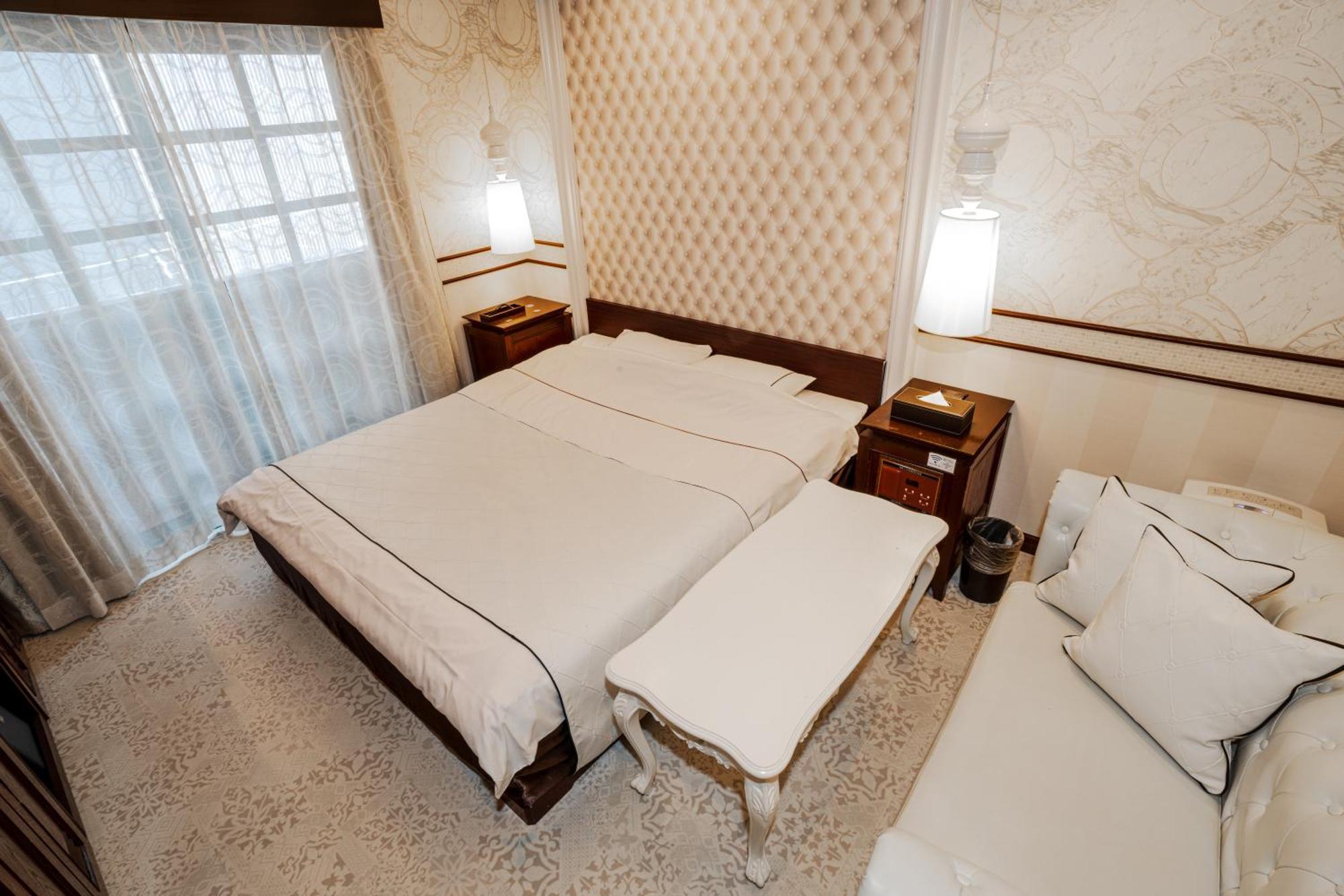 Hotel Salle De Bain (Adults Only) Osaca Exterior foto
